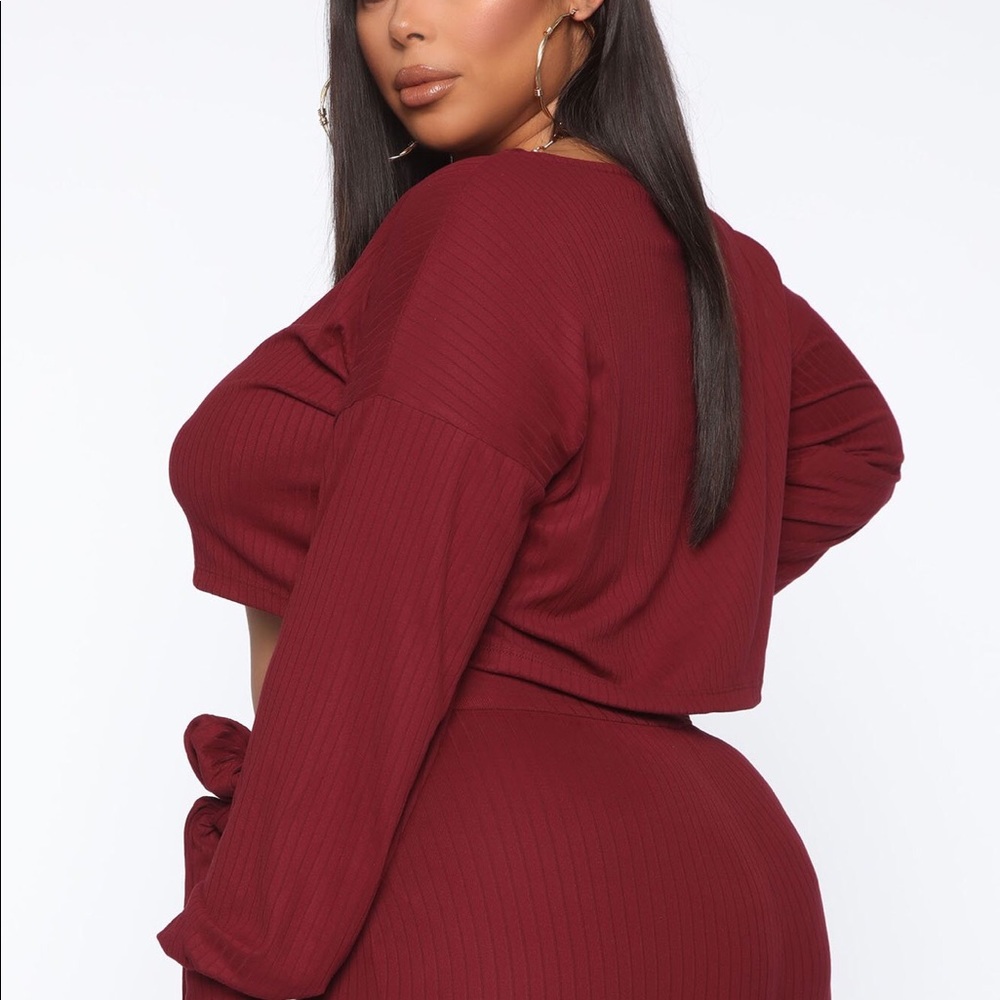 Two Piece Set - Picture 3 of 3